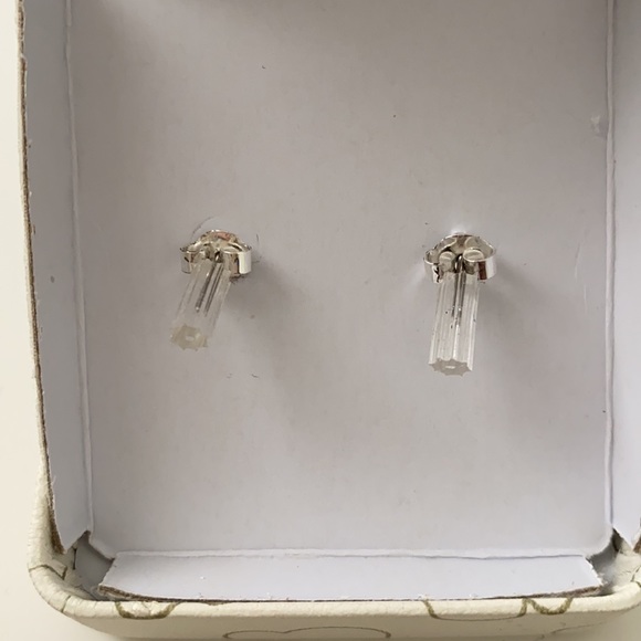 Disney Minnie Mouse earrings - Picture 3 of 3